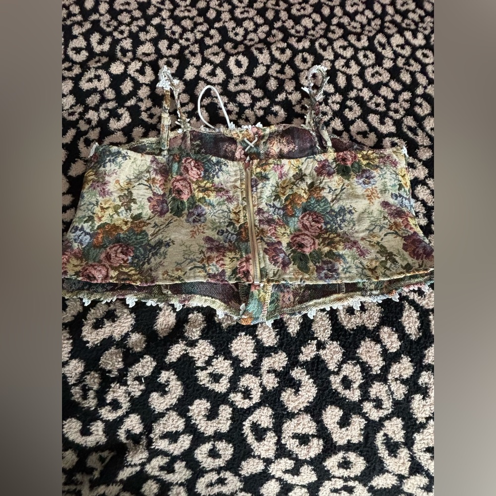 ✨SHEIN✨Floral Lace-Up Corset Top - Picture 4 of 7